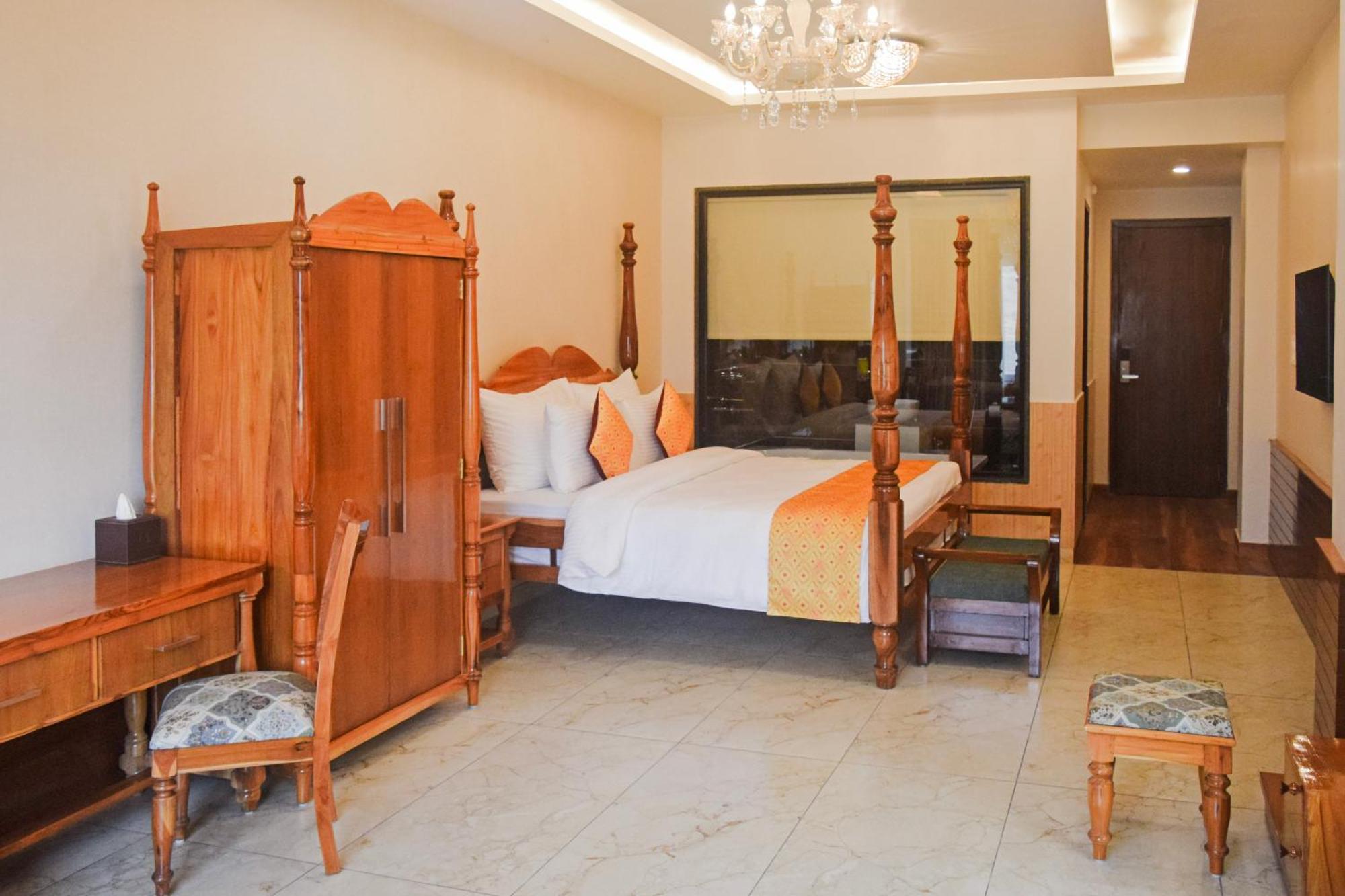 Sterling Kastoori Rudraprayag Hotel Buitenkant foto